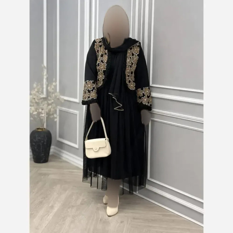 ست سه تیکه کت و دامن و شال مدل روناک جنس مازراتی خرجکار هندی و تور سایز فری 38 تا 46
