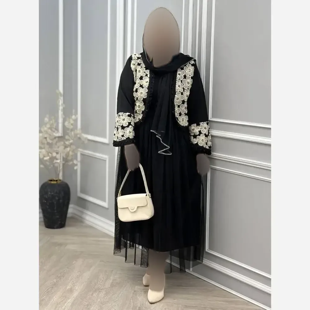 ست سه تیکه کت و دامن و شال مدل روناک جنس مازراتی خرجکار هندی و تور سایز فری 38 تا 46