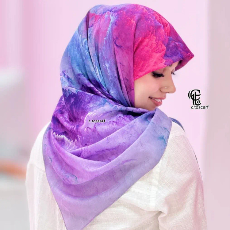 روسری نخی کاستوم طرح ابرا قواره 110