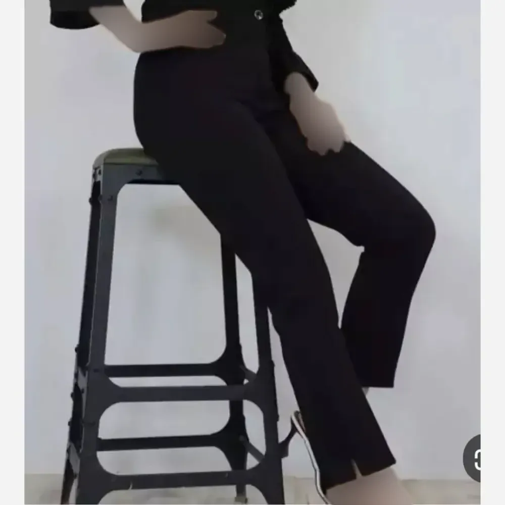 شلوار راسته زنانه پارچه مازراتی دوبل پشت کمرکش دمپا چاکدار مشکی