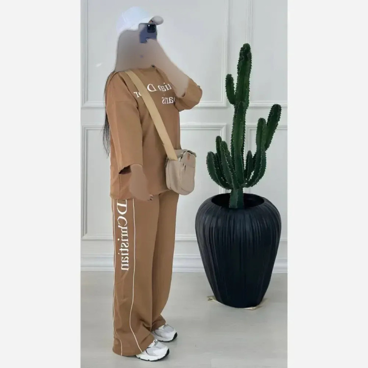 ست تیشرت و شلوار زنانه طرح کریستین دیور جنس پنبه گلکسی فری سایز 38 تا 44