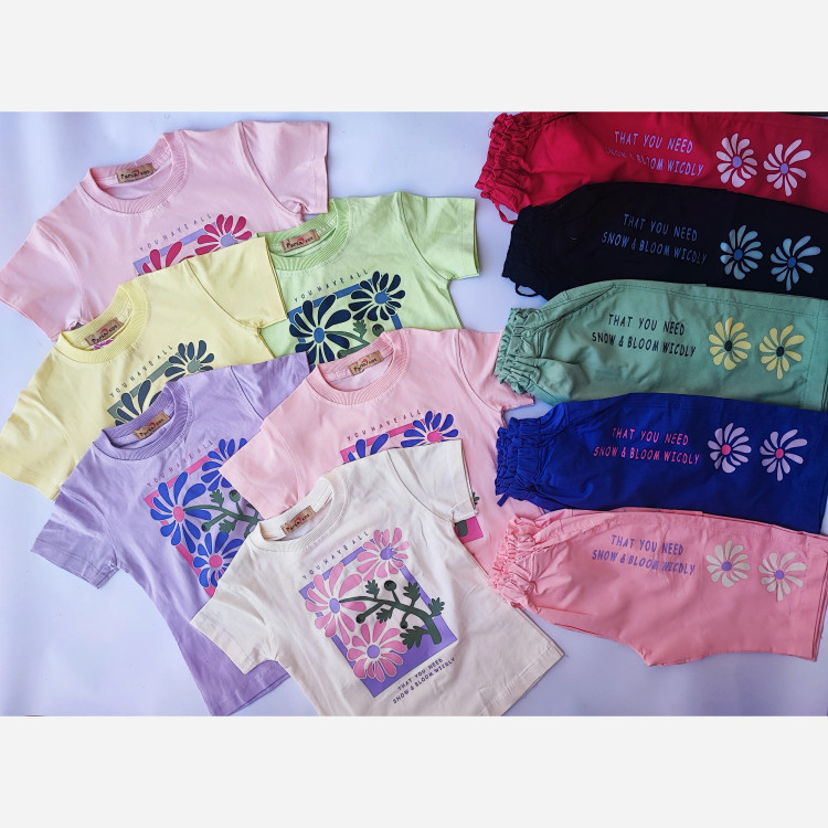 ست تیشرت و شلوارک دخترانه طرح گل دار باکیفیت و راحت