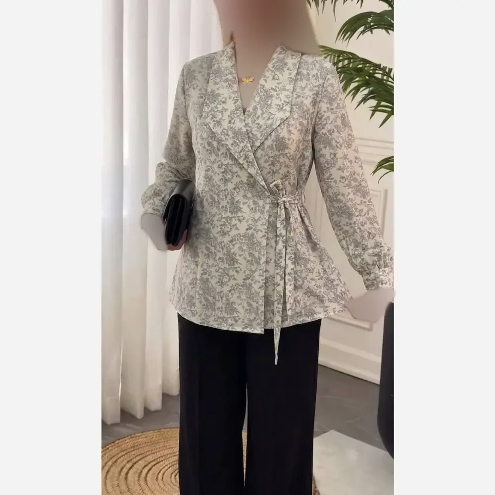 شومیز زنانه مدل چپ و راستی فری سایز جنس الیزه و کرپ حریر