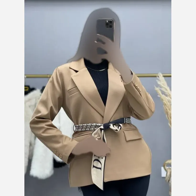 کت زنانه دیور بزایاق وارداتی شیک و خاص