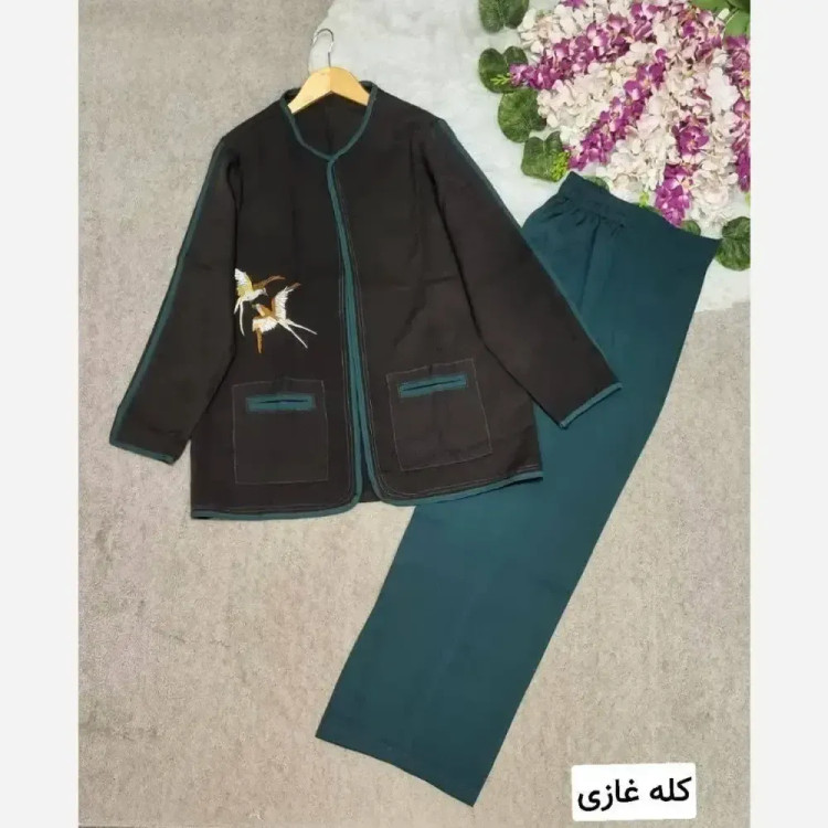 ست کت و شلوار زنانه پرستو مشکی جنس مازراتی درجه یک گلدوزی شده فری سایز