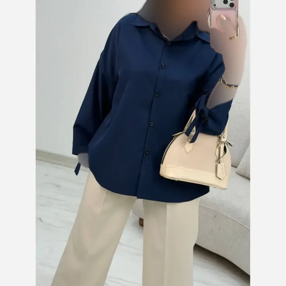 شومیز گره ای نیکی جنس پری درجه یک خنک و سبک فری سایز