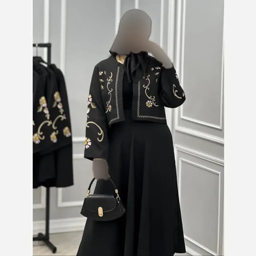 کت دامن گلدوزی کرپ مازراتی مشکی فری سایز