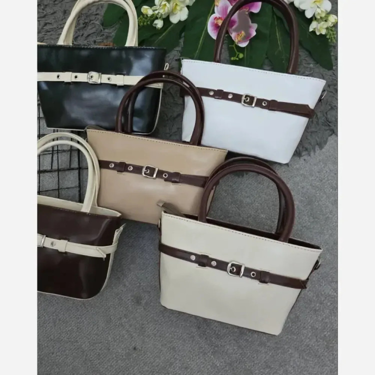 کیف زنانه اسما چرمی با کیفیت سایز آزاد