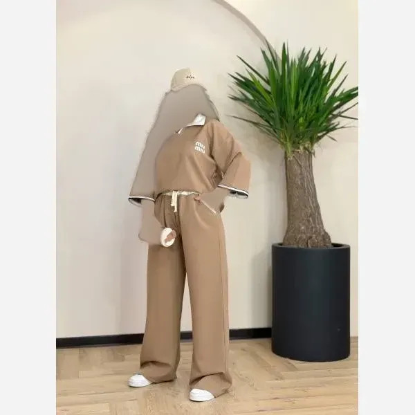 ست بلوز و شلوار مازراتی Miu Miu زنانه رنگ مشکی و نسکافه ای فری سایز