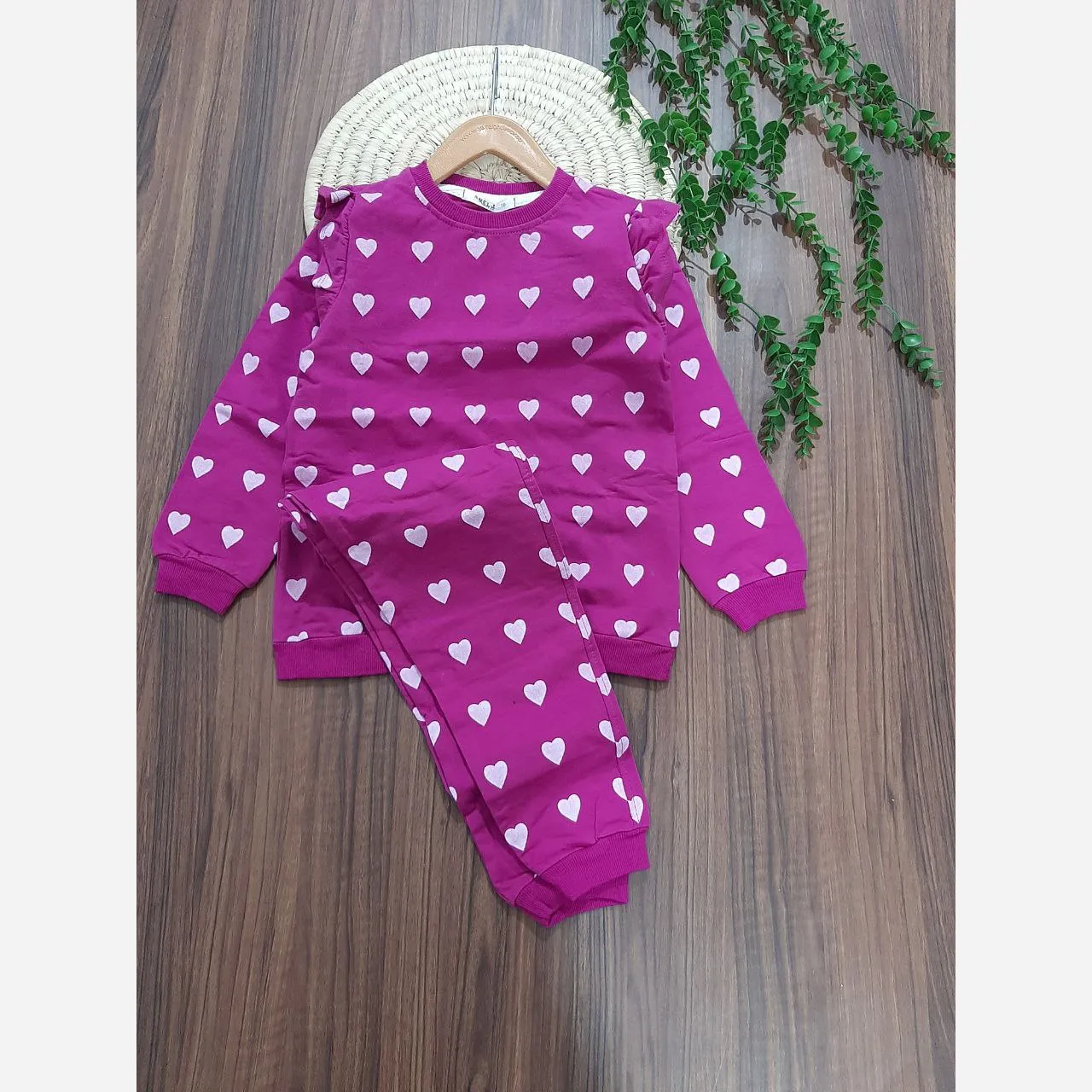 بلوز شلوار دخترانه طرح قلبی جنس دورس سایز 50 و 55