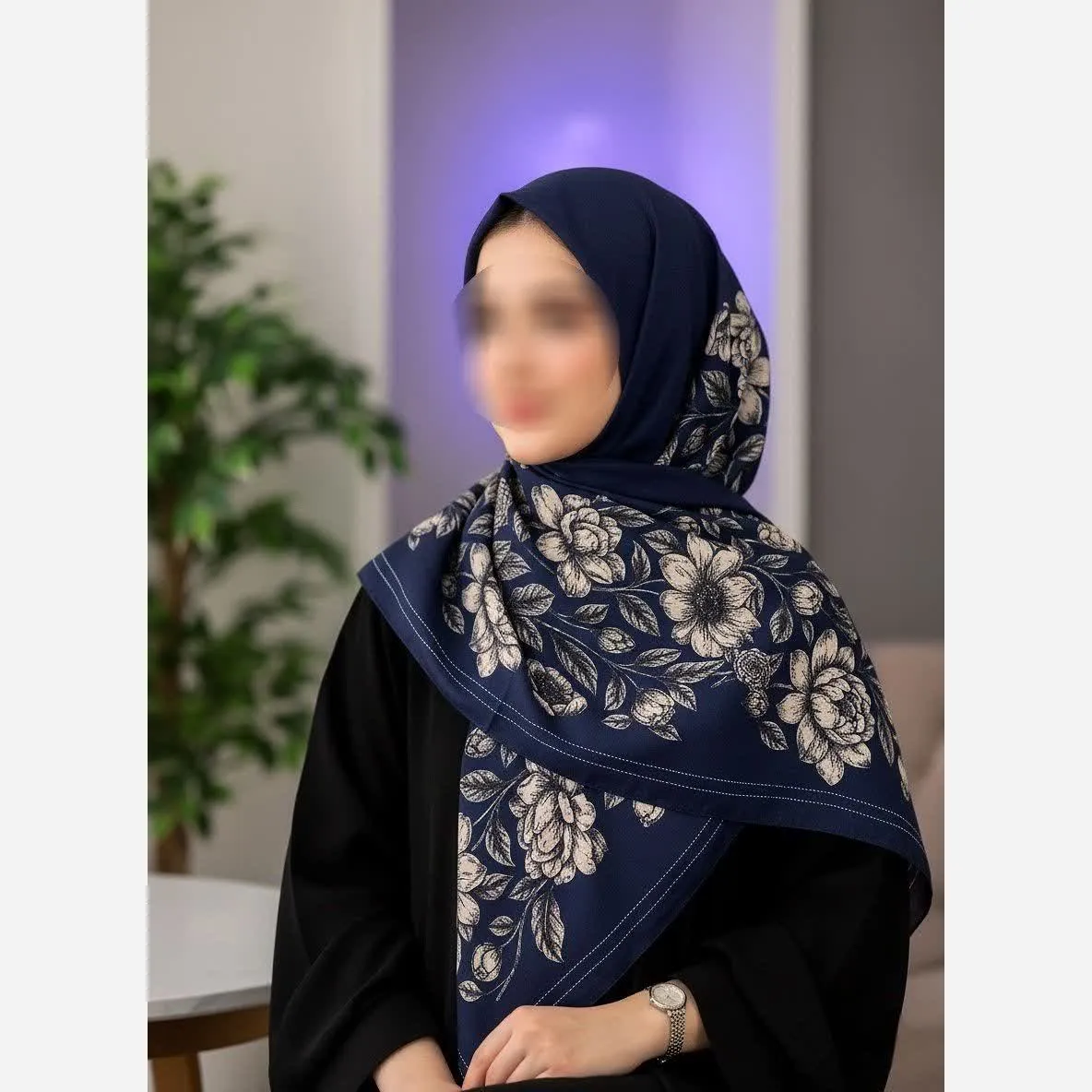 روسری سوپرنخ با طرح گل سورمه ای
