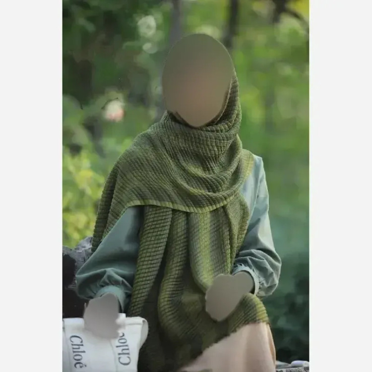 شال حصیری نخی زنانه ابعاد 75 در 175 رنگ بندی متنوع