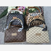 کیف زنانه چرمی مدل مژگان بسیار جادار و با کیفیت بند بلند