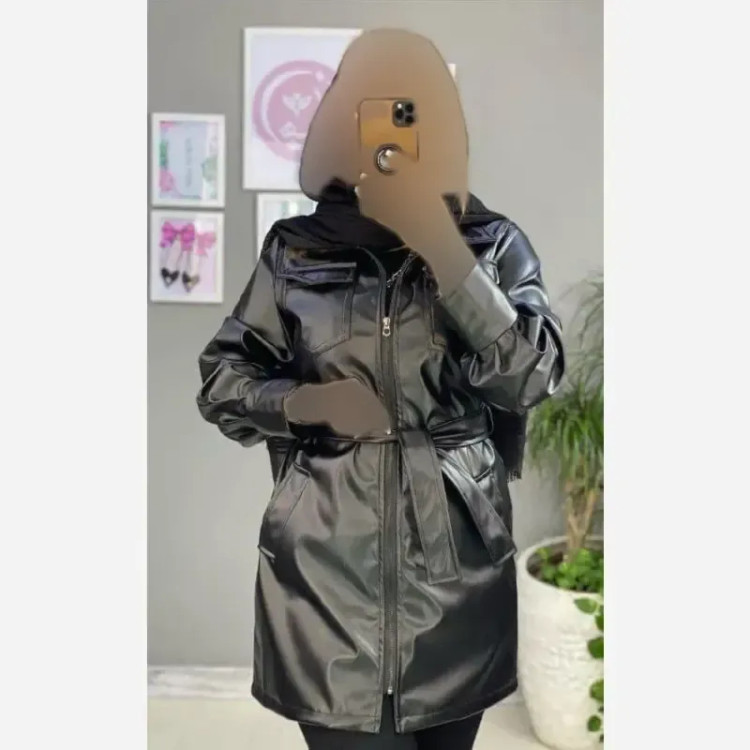کاپشن چرم زنانه مدل یاشین رنگ مشکی سایز فری 38 تا 46 کمربنددار