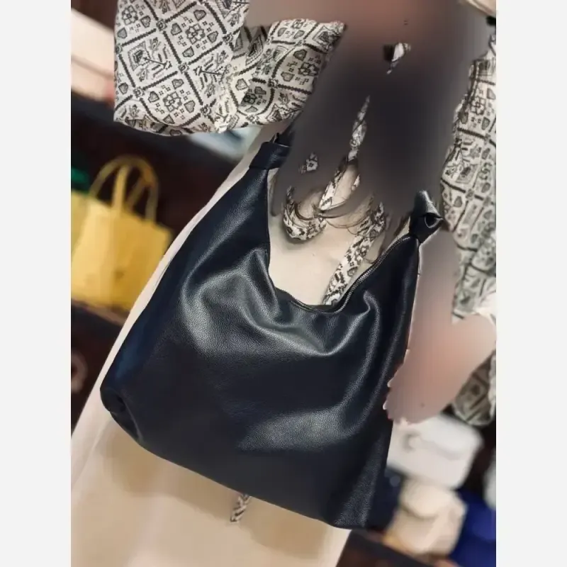 کیف بند گره ای چرم سبک و جادار رنگ مشکی و موکا