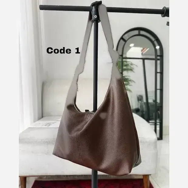 کیف بند گره ای چرم سبک و جادار رنگ مشکی و موکا