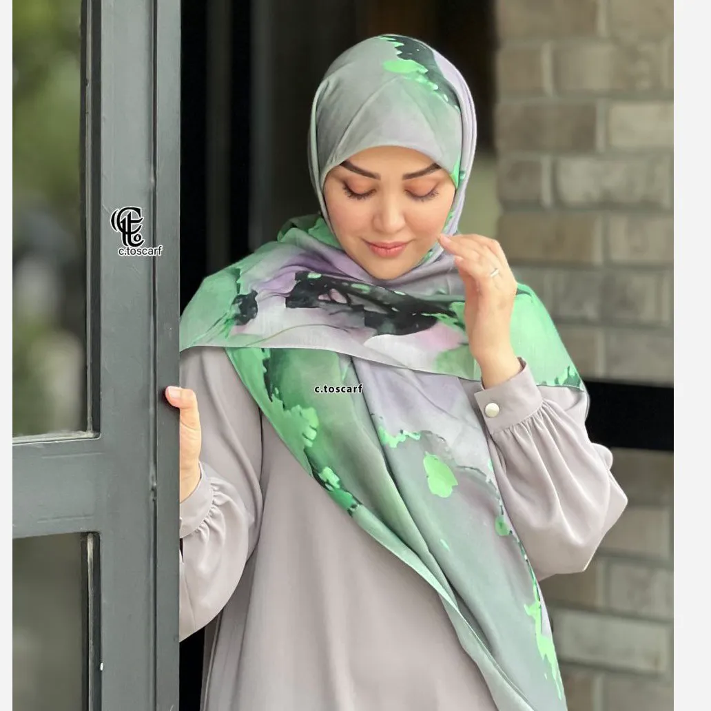 روسری نخ کاستوم طرح هما سایز 140 در 140